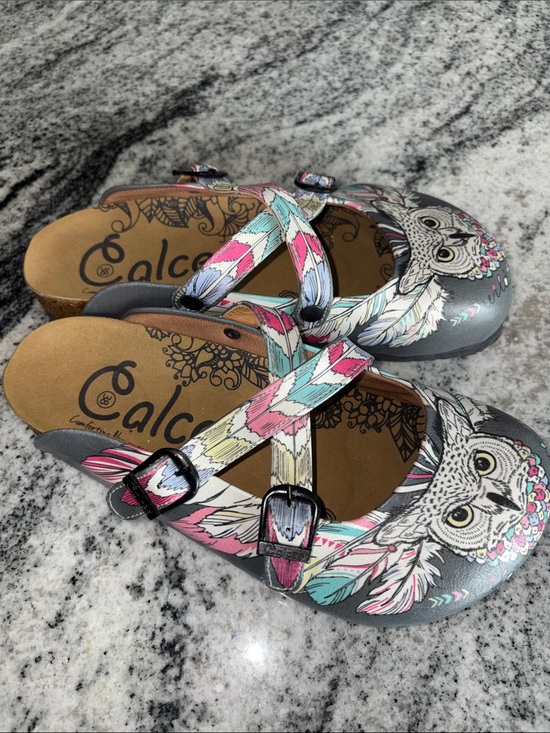 Calceo Shoes - Calceo Women’s Gray Floral Owl Clog with Pink & Mint Accents